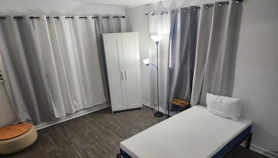Jose's room