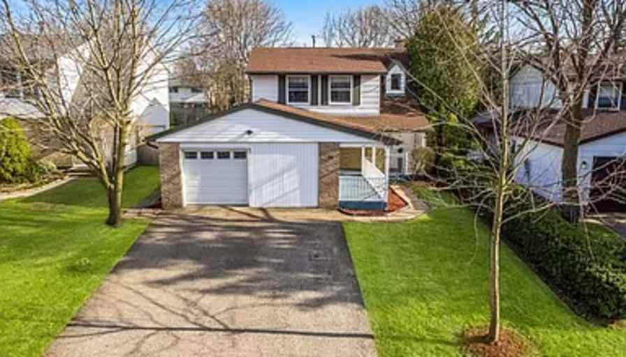 Robert Brzyski's room