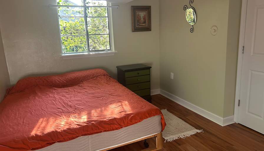 Tuba's room