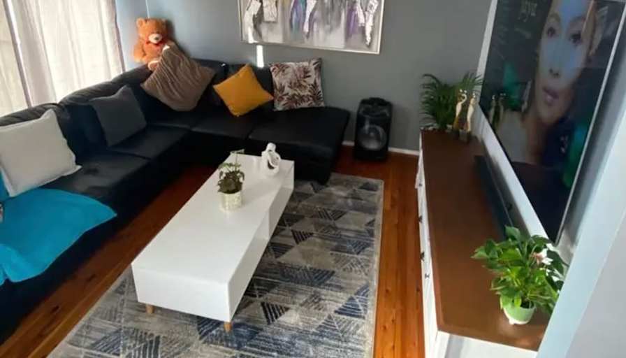 Jennifer's room