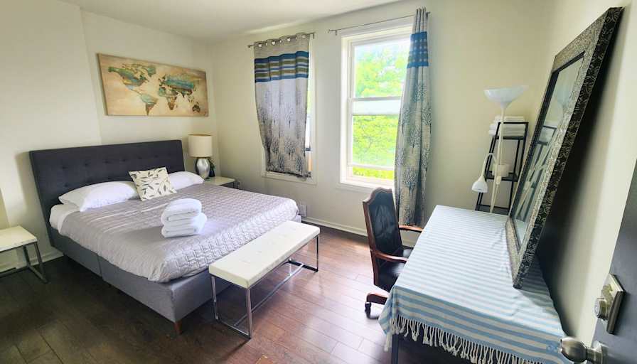 Laure's room