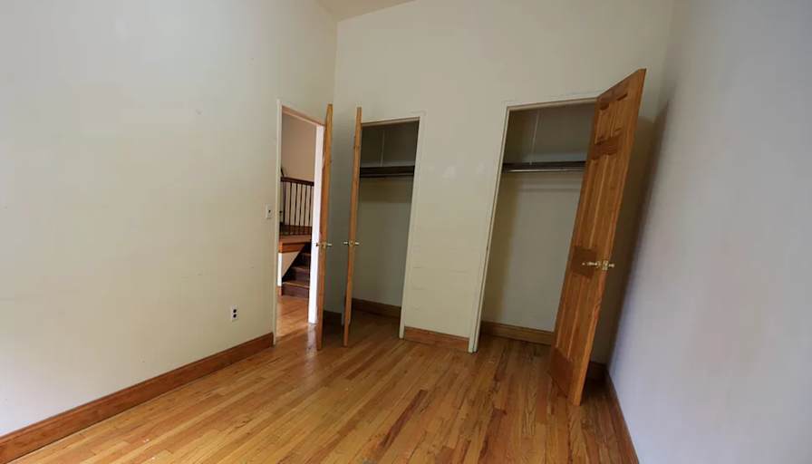Larry N.'s room