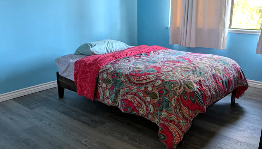 Vellina G Mantlo's room