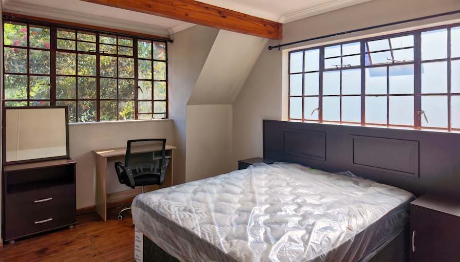 Roomify Properties's room