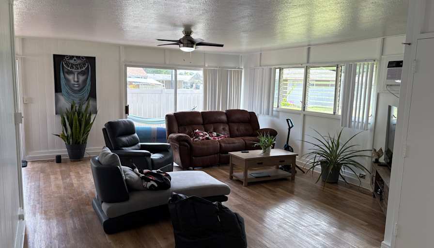 robert desrochers's room