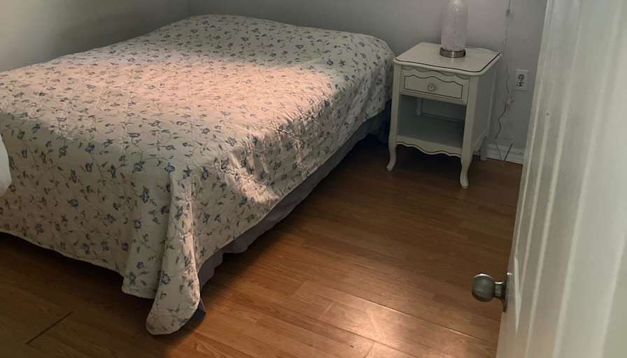 Foojan's room