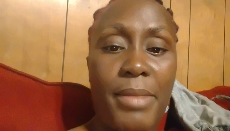 WONWEH. BENNAH in's room