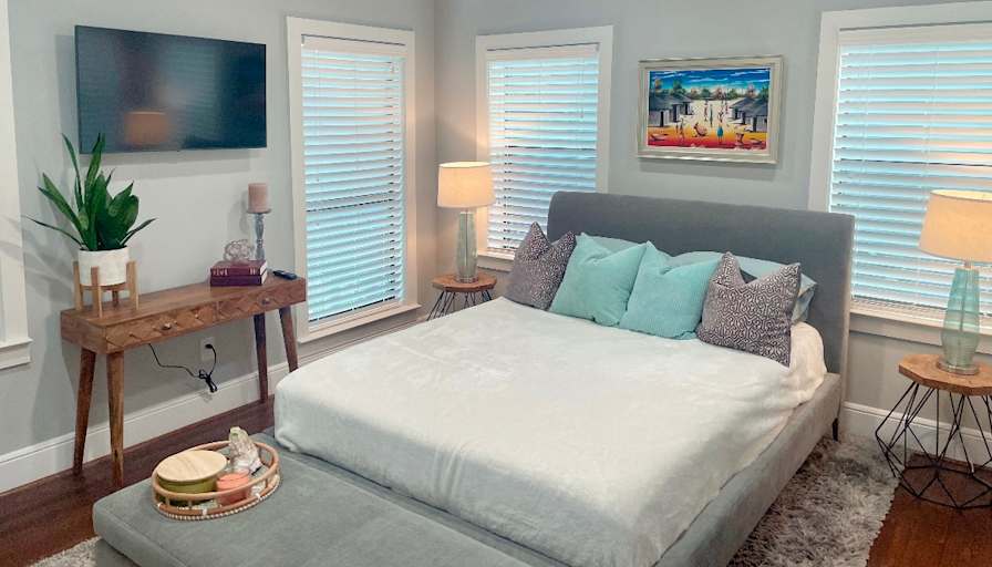 Kal's room