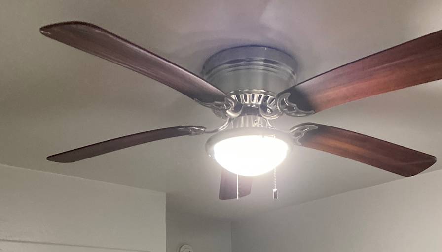 Carlos's room