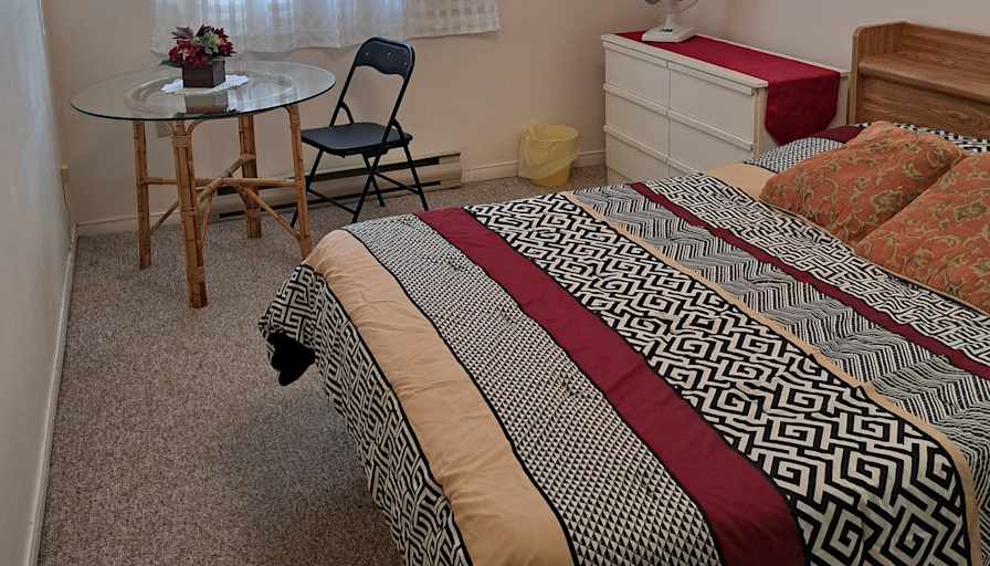 GEORGE's room