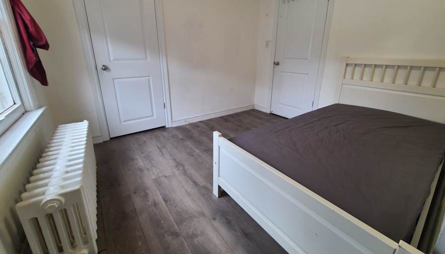 Kent's room