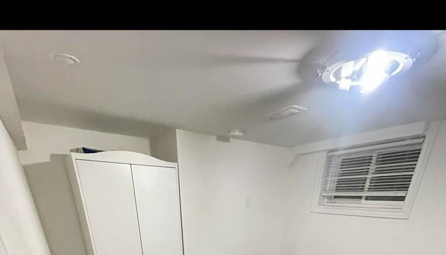 Andel's room