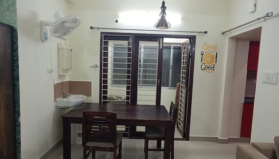 Oviya's room