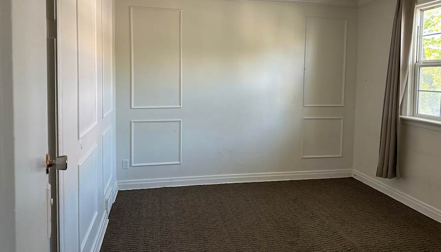 D's room