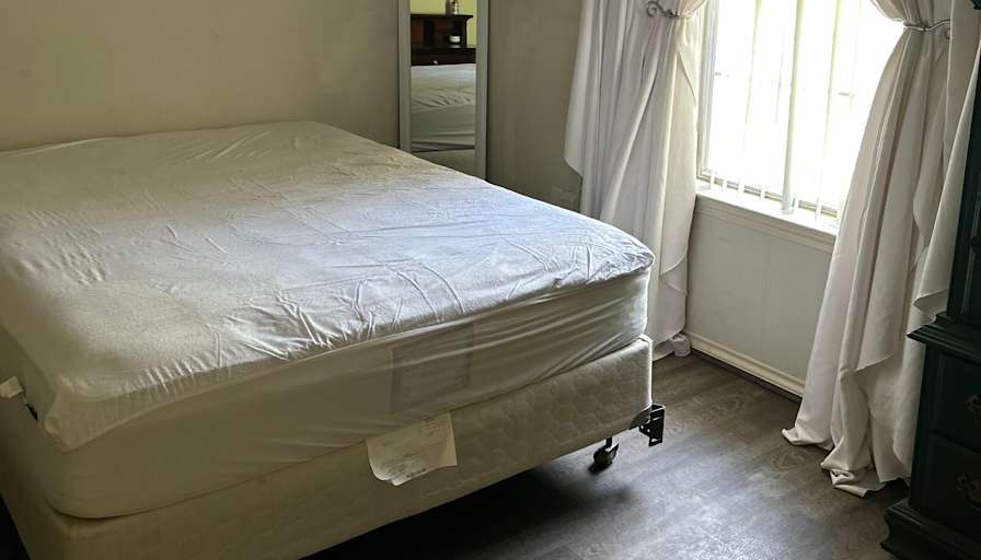 Jennings's room