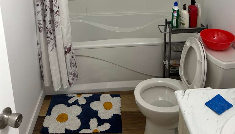 Oladotun's room