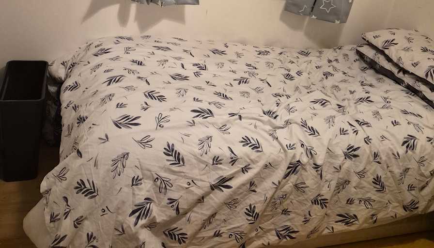 Lynsey's room