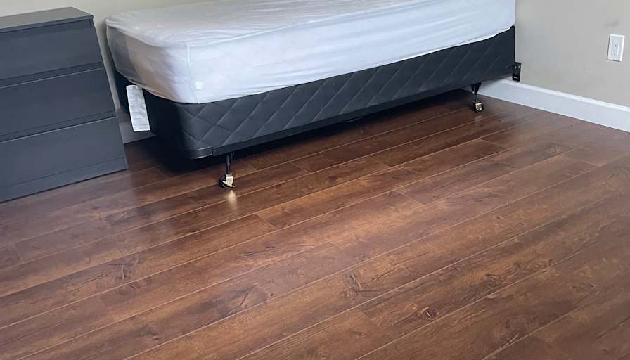 BJ's room