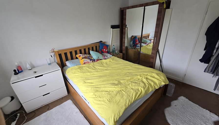 Ozgur sargin's room