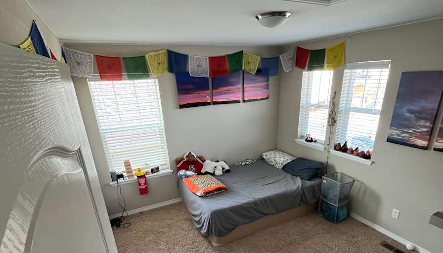 Tate's room