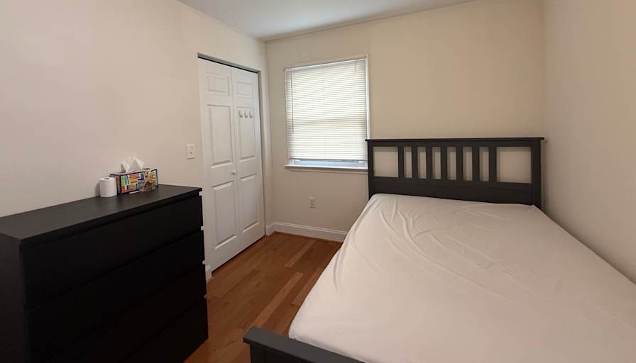 Erick's room