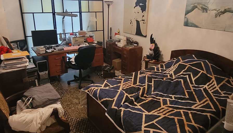 Filip's room