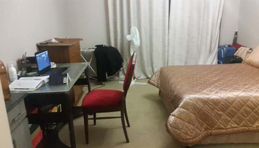 Tee's room