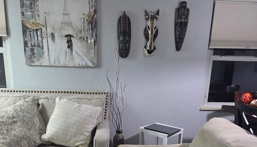 Arash Sharifimovahed's room