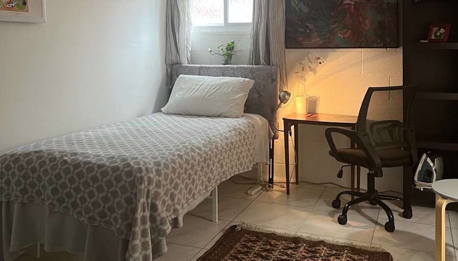 Lili's room