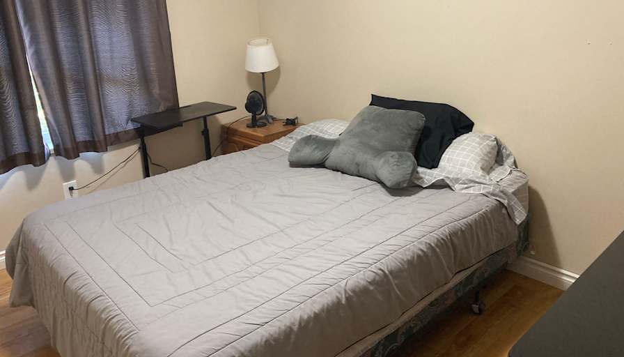 Melony Larre's room