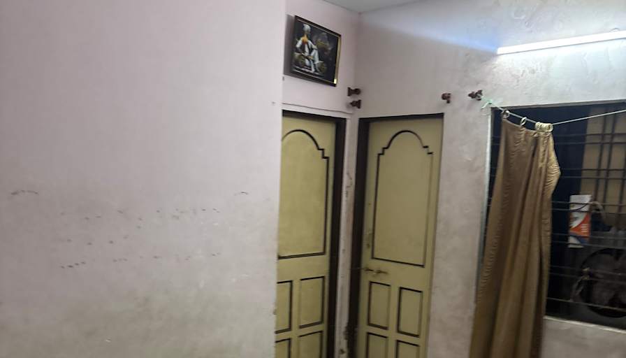 Yash's room