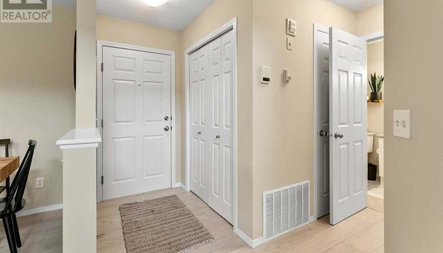 Lonnie's room
