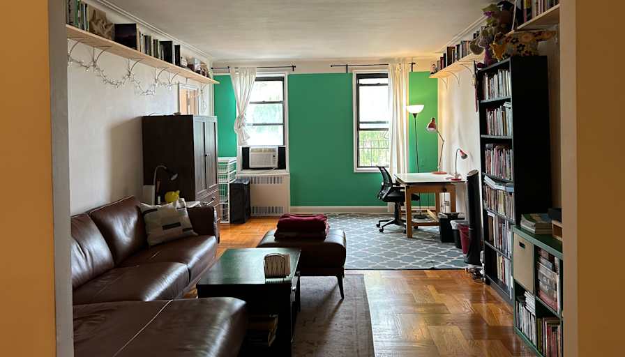 Flatbush Co-Op's room