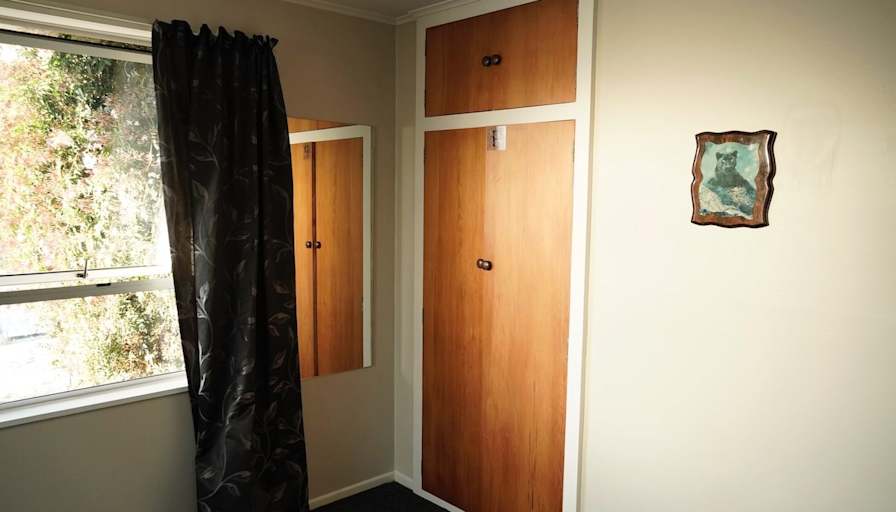Simon's room