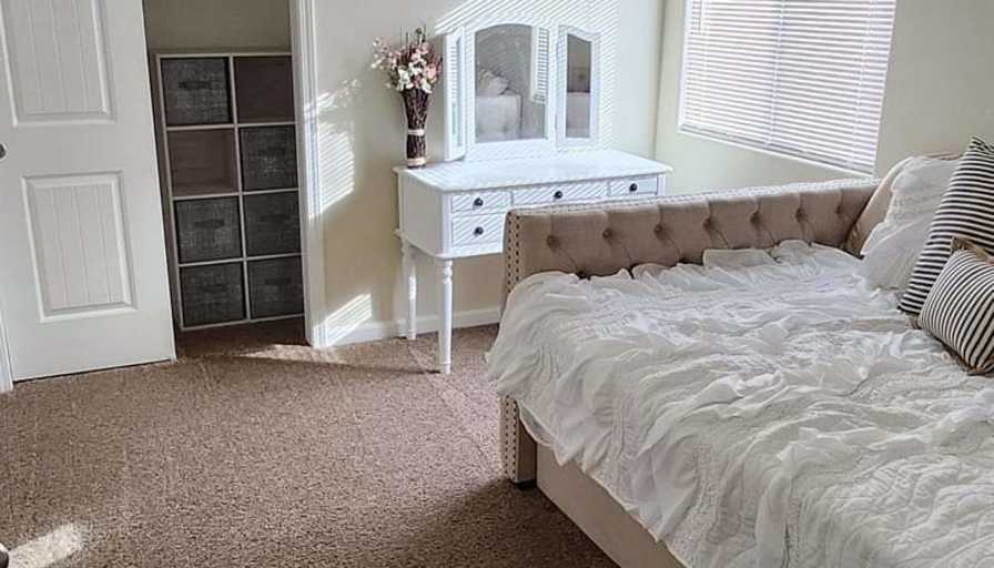 Hannah's room