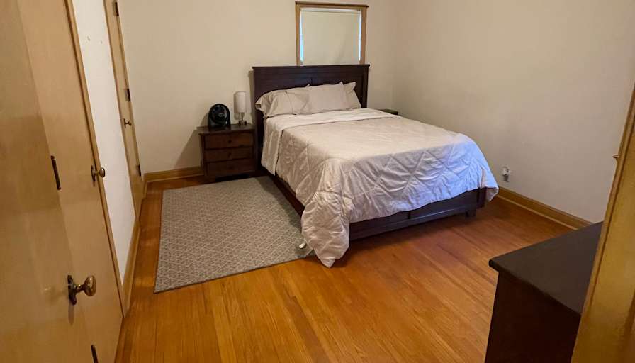 Jon's room
