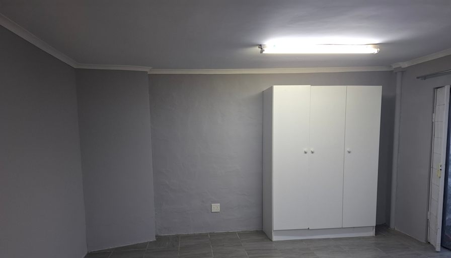 Zama's room