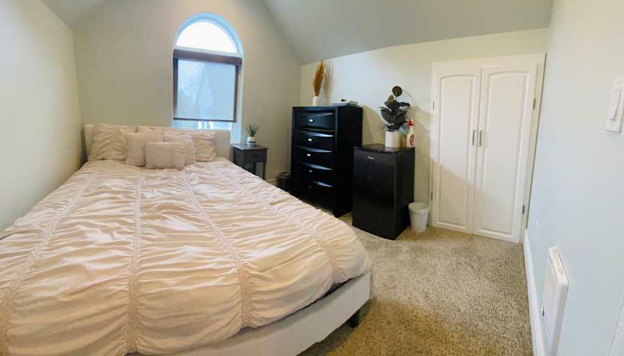 GiGi's room