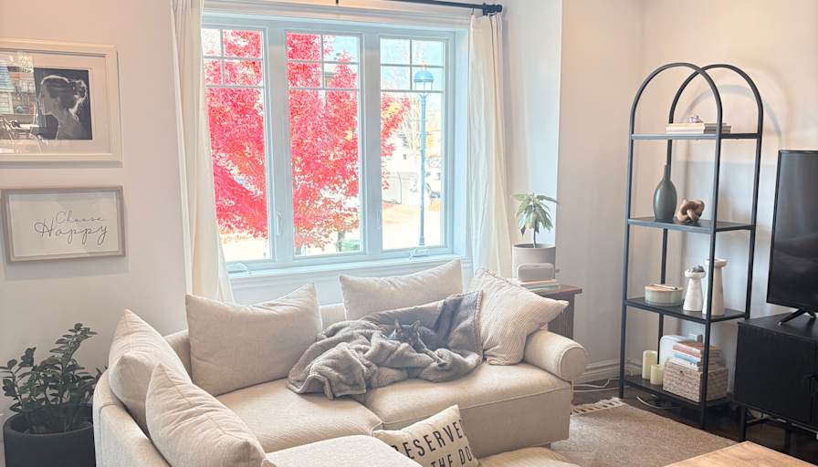 Julie Girard's room