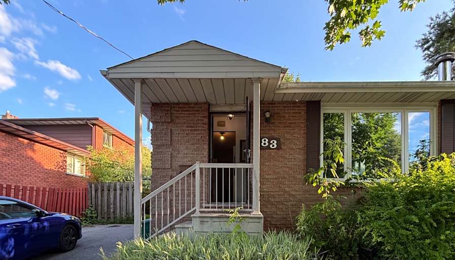 Mansoor Tavassoly's room