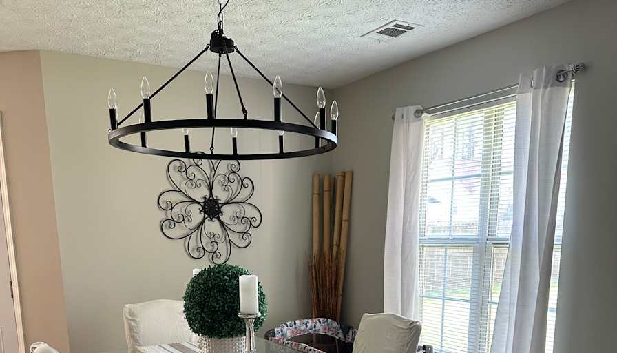 Dee's room