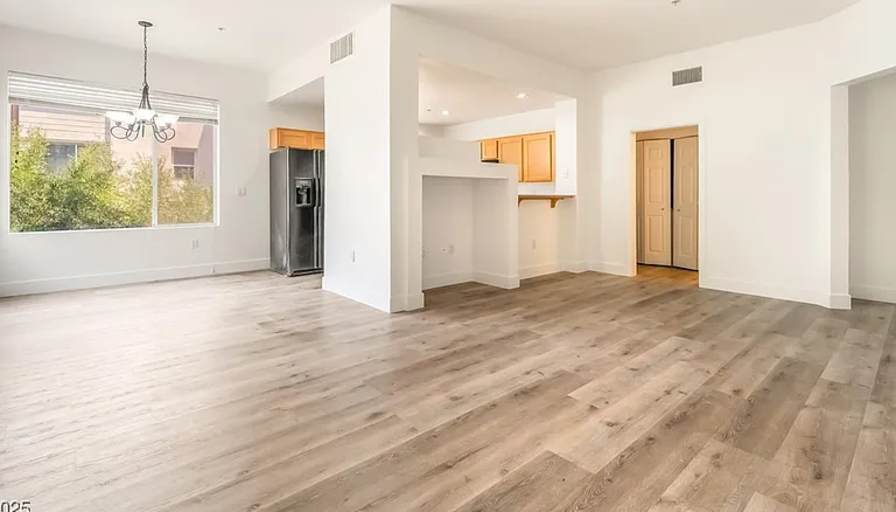 Kaleialoha's room