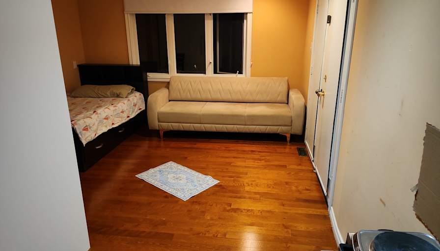 Foojan's room