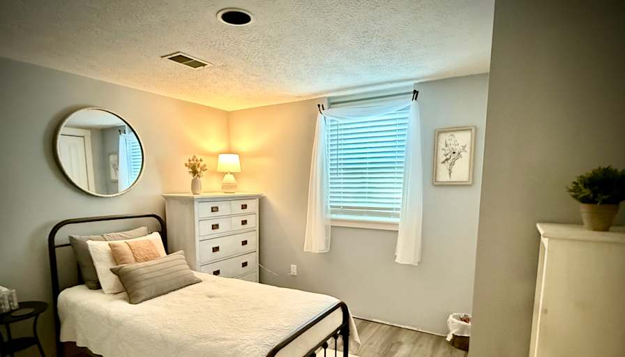 Andrea's room