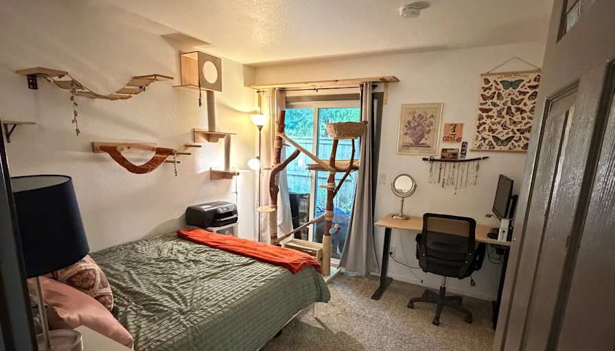 London's room
