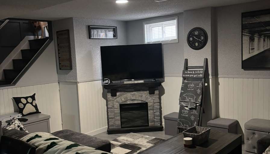 Travis's room
