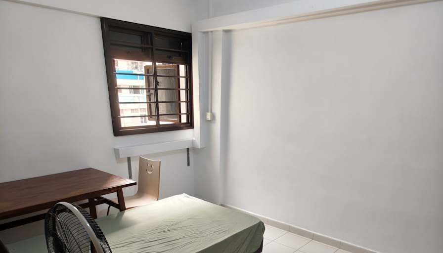 simon's room