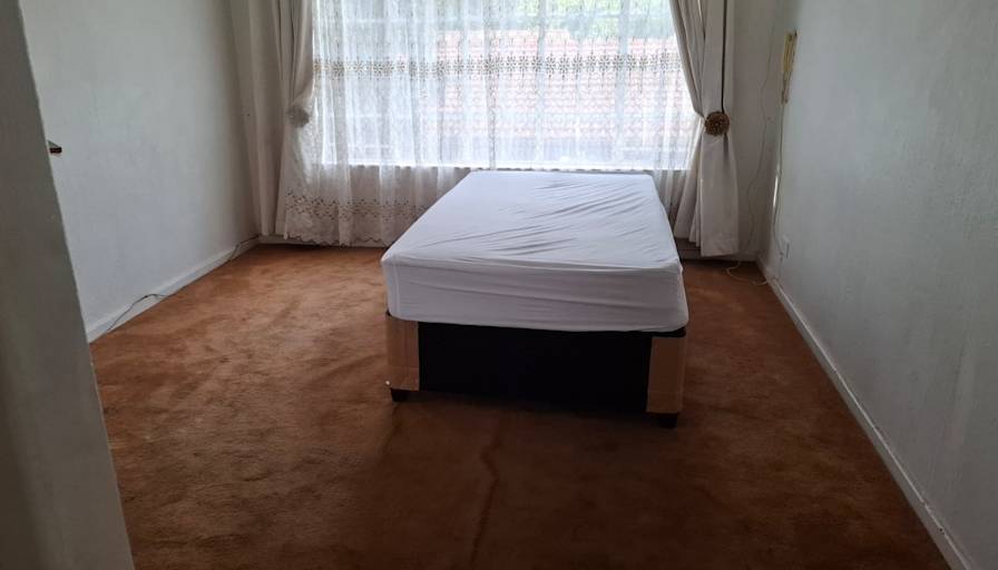 Antoinette's room