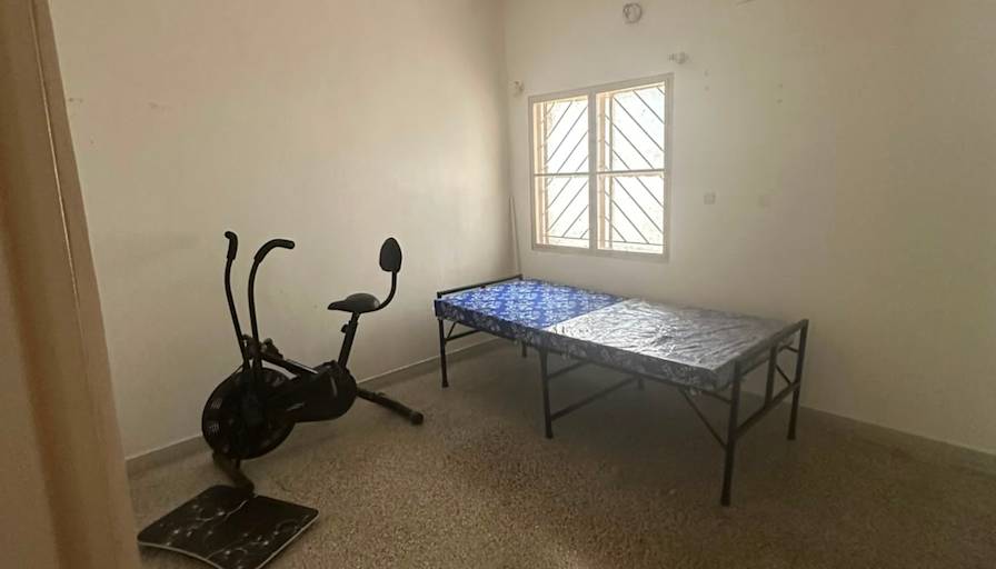 Shruthi V's room