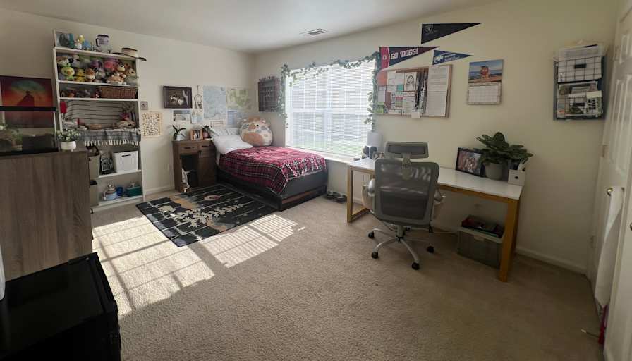 Izabella's room